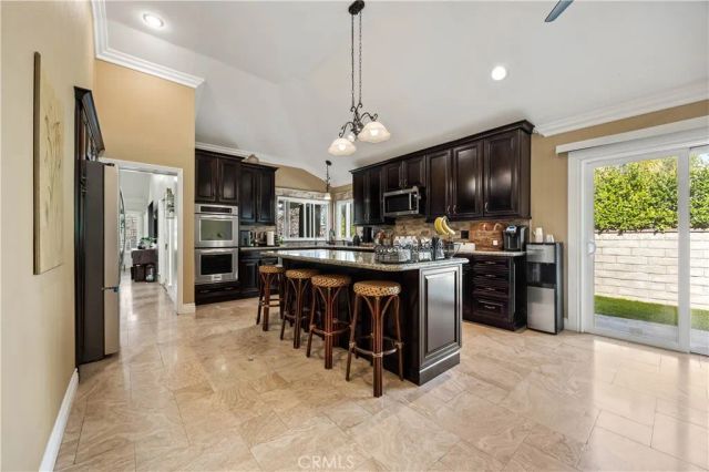 26009 Tourelle, Valencia, CA 91355