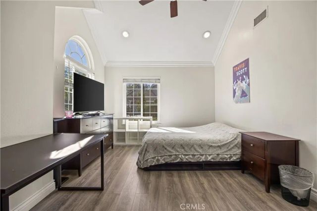 26009 Tourelle, Valencia, CA 91355