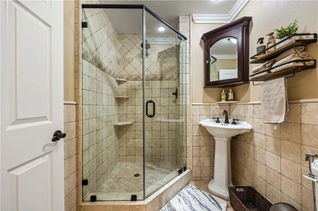 26009 Tourelle, Valencia, CA 91355