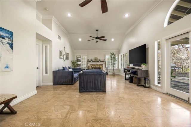 26009 Tourelle, Valencia, CA 91355