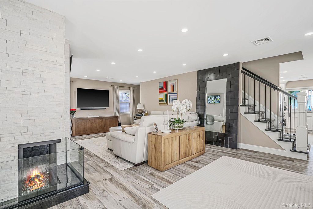 2115 Randall Avenue, East Meadow, NY 11554 — photo 5