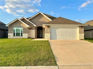 941 Sundance Lane, Bentonville, AR 72712