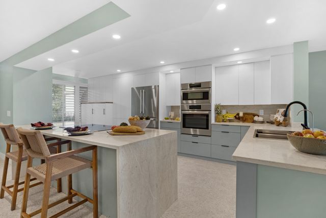 1500 Atlantic Blvd Apt 311, Key West, FL 33040