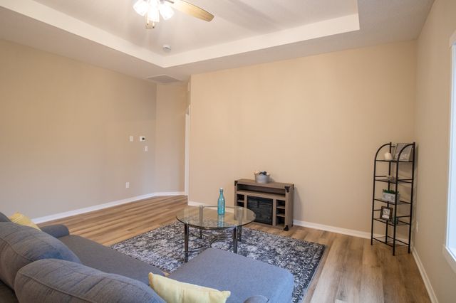 870 Bucknell Lane SE, Stewartville, MN 55976