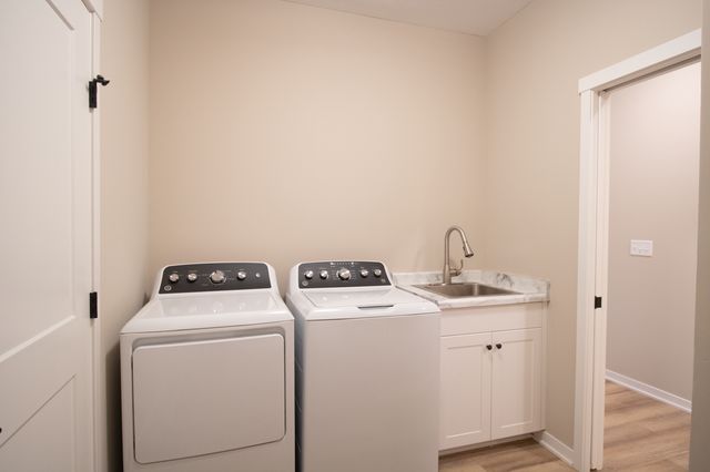 870 Bucknell Lane SE, Stewartville, MN 55976