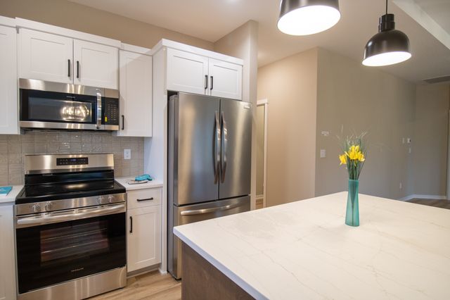 870 Bucknell Lane SE, Stewartville, MN 55976