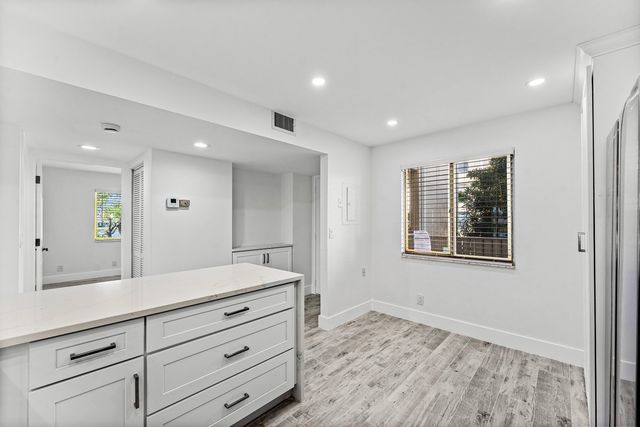 7192 Huntington Lane 208, Delray Beach, FL 33446