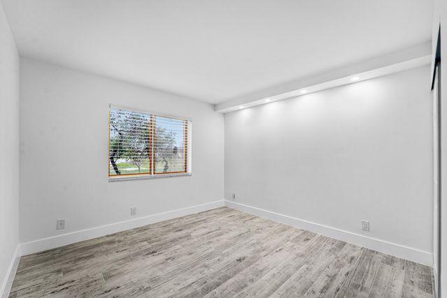 7192 Huntington Lane 208, Delray Beach, FL 33446