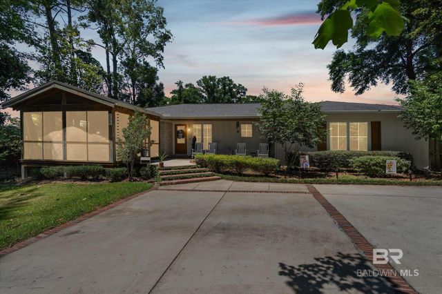 205 Gayfer Court, Fairhope, AL 36532