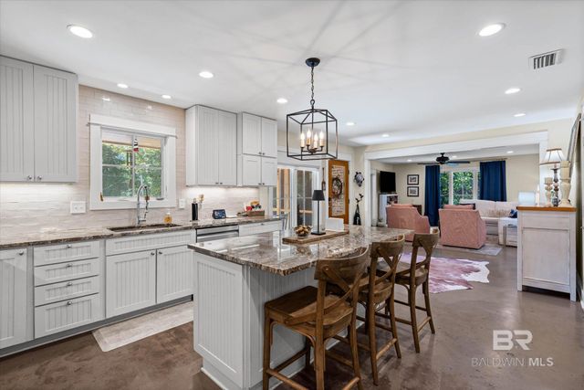 205 Gayfer Court, Fairhope, AL 36532