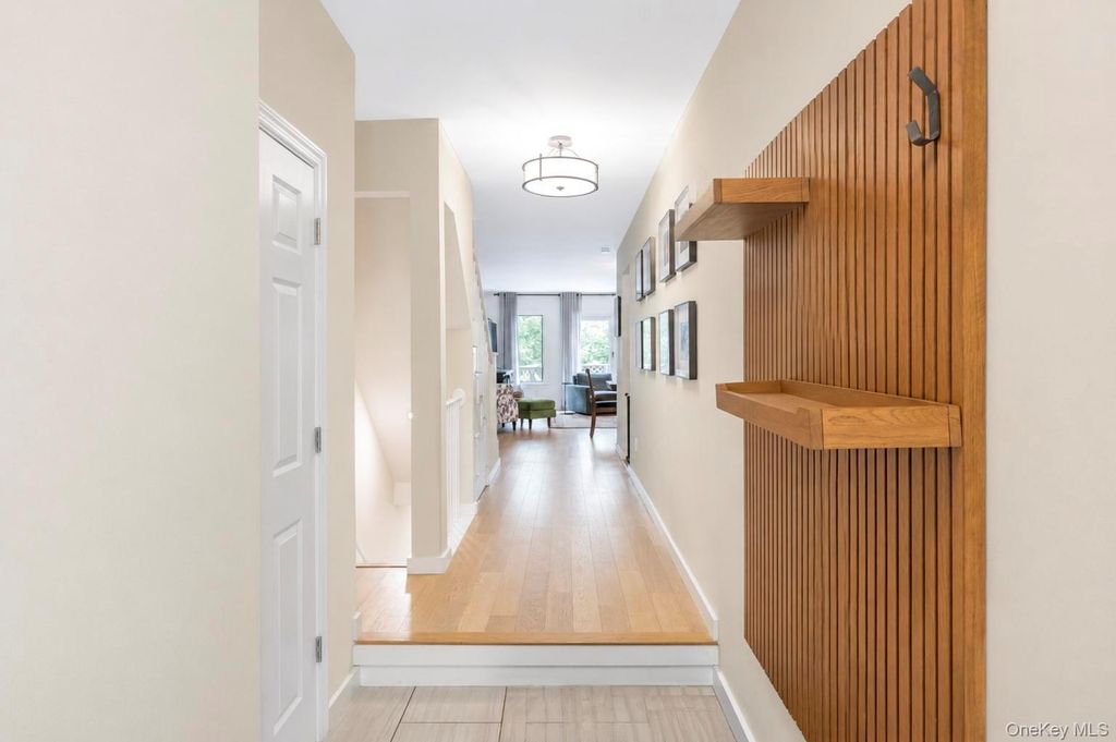 2 Pine Street, Huntington, NY 11743 — photo 4