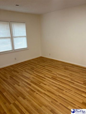 909 W Washington St, Hartsviile, SC 29550