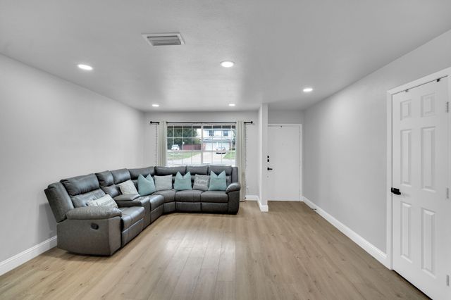 1226 Acton Court, Duncanville, TX 75137