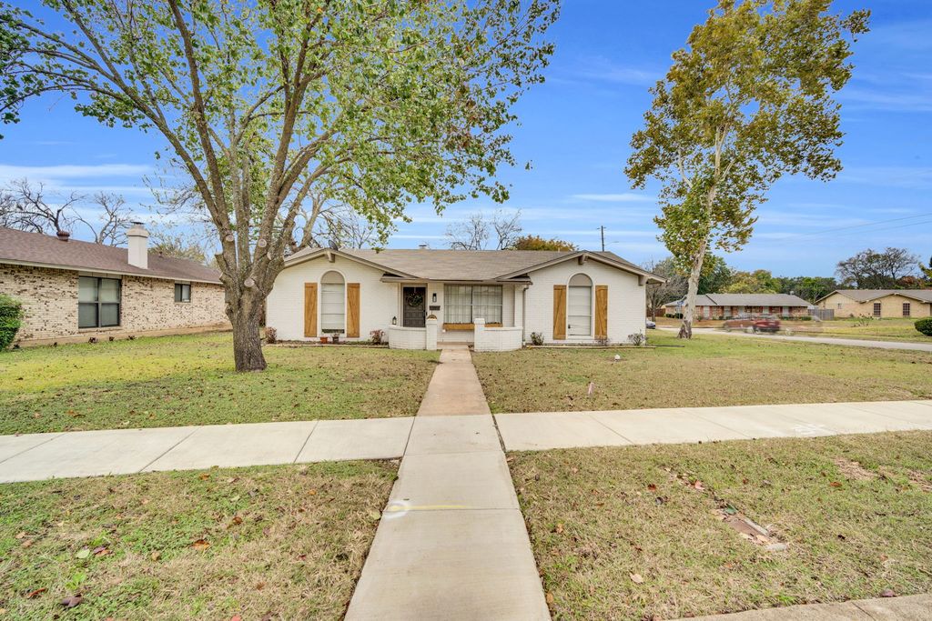 1226 Acton Court, Duncanville, TX 75137