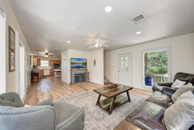 6706 Fm 690, Burnet, TX 78611