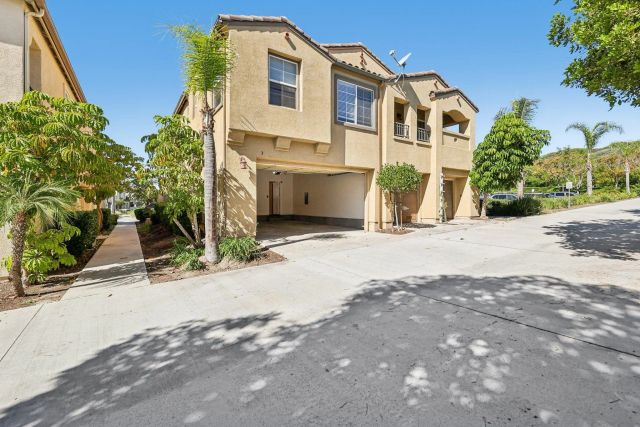 1271 Gorge Run Way 3, Chula Vista, CA 91913