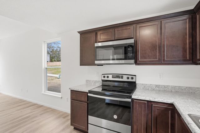 3921 BRAGG CT, Columbia, MO 65202
