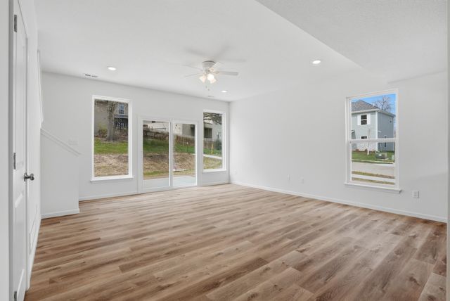 3921 BRAGG CT, Columbia, MO 65202