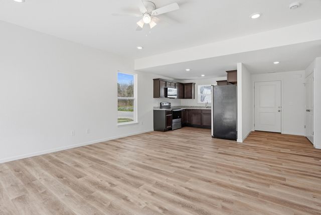 3921 BRAGG CT, Columbia, MO 65202