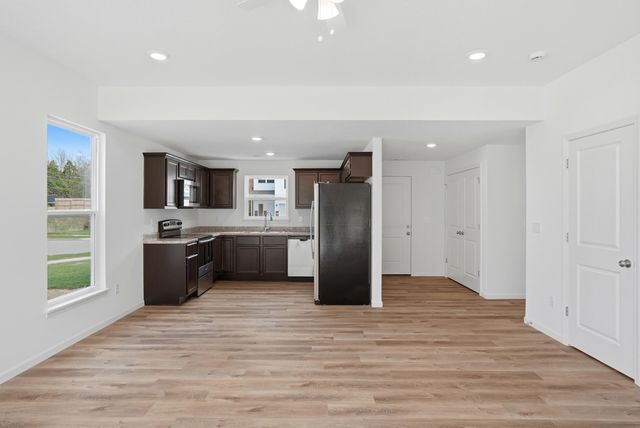 3921 BRAGG CT, Columbia, MO 65202
