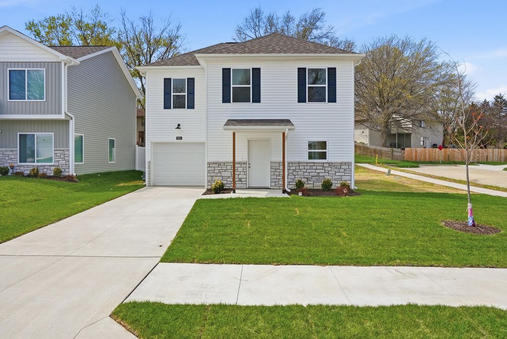3921 BRAGG CT, Columbia, MO 65202