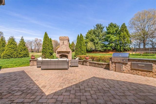 5690 Green Dale Court, Summerfield, NC 27358