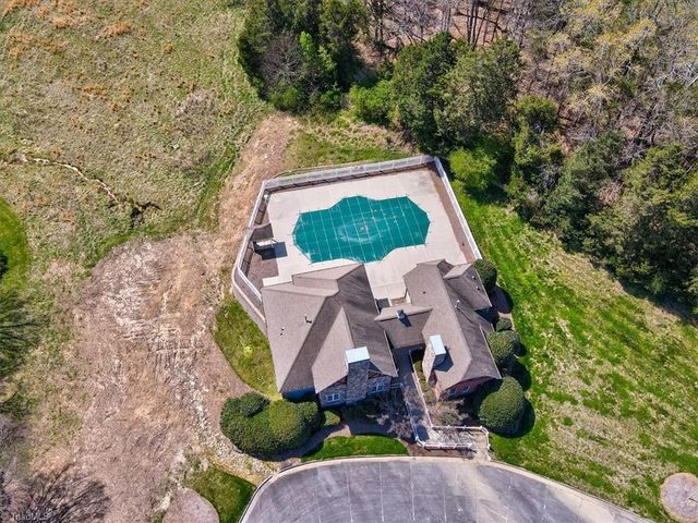 5690 Green Dale Court, Summerfield, NC 27358