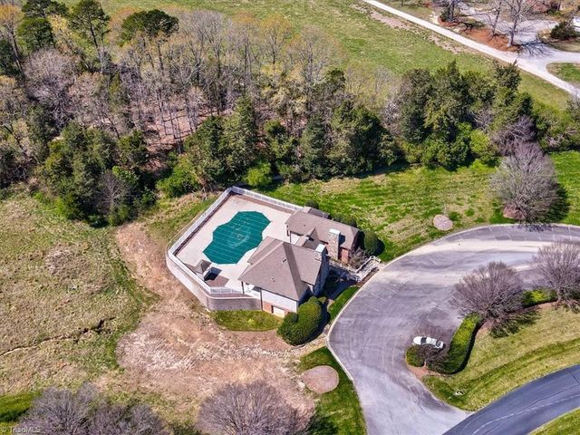 5690 Green Dale Court, Summerfield, NC 27358