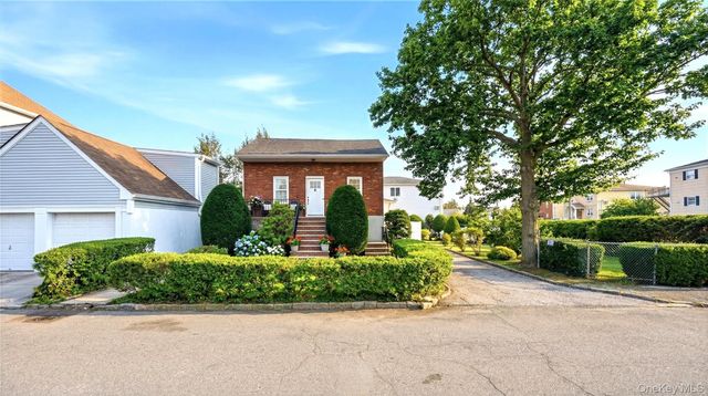 38-40 Ambrose Place, Yonkers, NY 10701