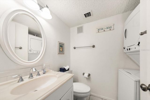 179 MEDALLION BOULEVARD H, Madeira Beach, FL 33708