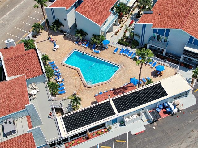 179 MEDALLION BOULEVARD H, Madeira Beach, FL 33708