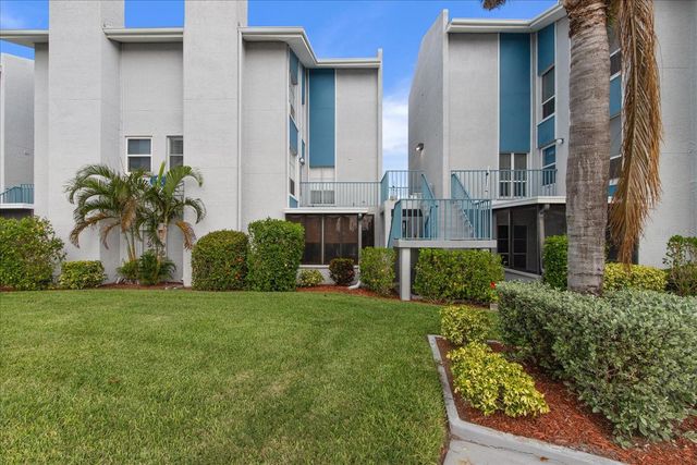 179 MEDALLION BOULEVARD H, Madeira Beach, FL 33708