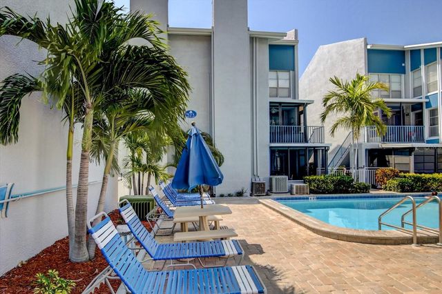 179 MEDALLION BOULEVARD H, Madeira Beach, FL 33708