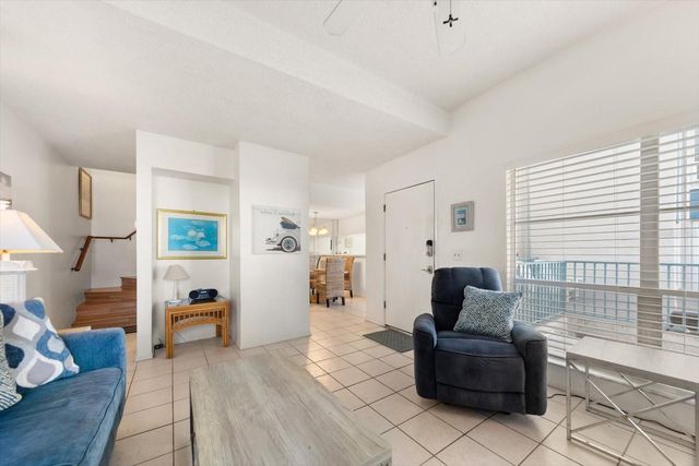 179 MEDALLION BOULEVARD H, Madeira Beach, FL 33708