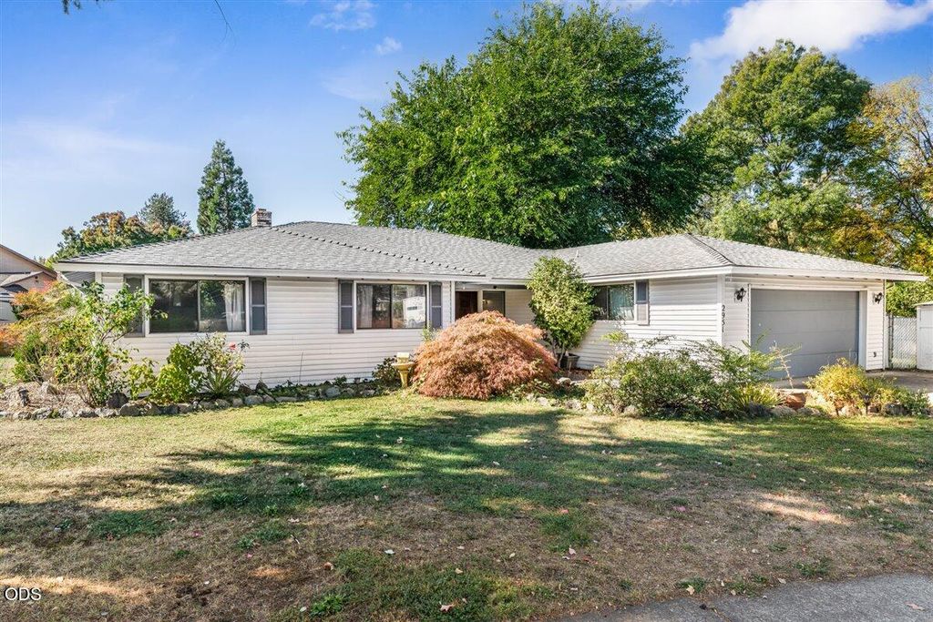 2951 Barclay Road, Medford, OR 97504