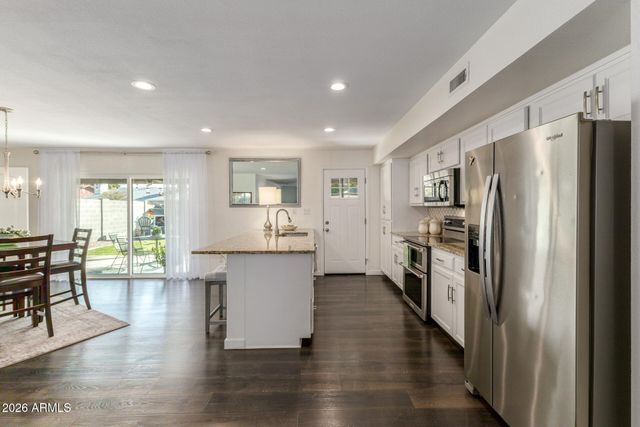 2459 E LA JOLLA Drive, Tempe, AZ 85282