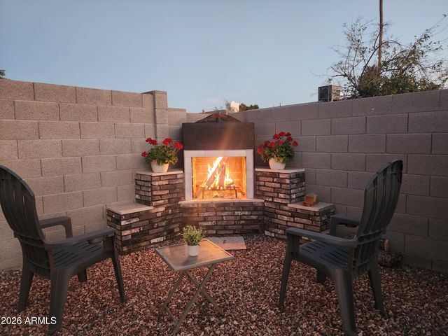 2459 E LA JOLLA Drive, Tempe, AZ 85282