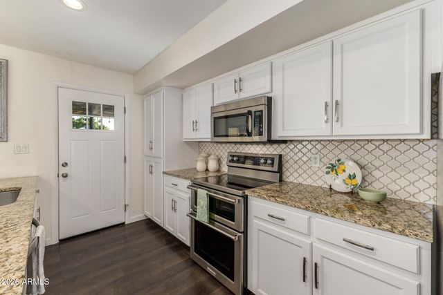 2459 E LA JOLLA Drive, Tempe, AZ 85282