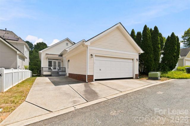 14035 Bankside Drive, Huntersville, NC 28078
