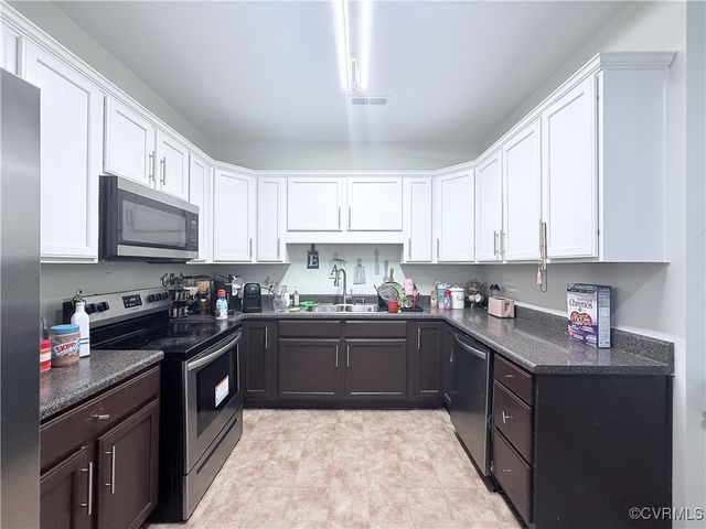 116 Gilcreff Pl, Colonial Heights, VA 23834