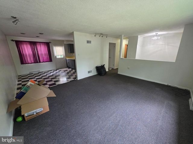 410 BUTTER RD, York, PA 17404
