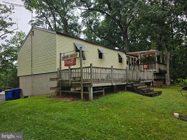410 BUTTER RD, York, PA 17404