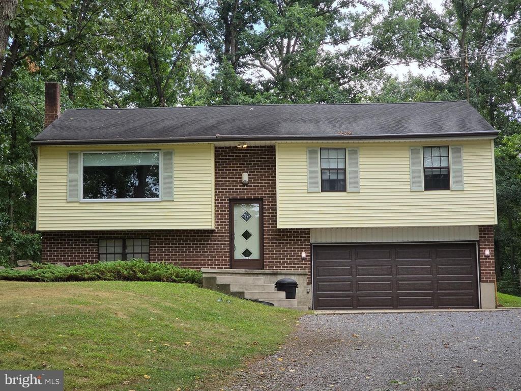 410 BUTTER RD, York, PA 17404
