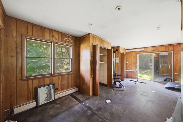 2215 Palatine Road, Inverness, IL 60067