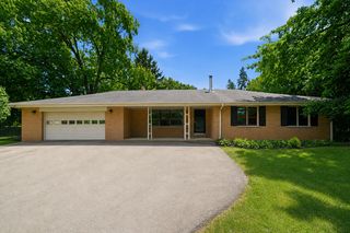 2215 Palatine Road, Inverness, IL 60067