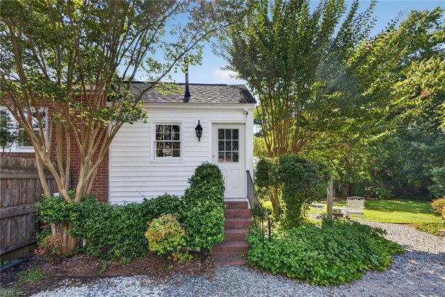 3906 Winchester DR, Portsmouth, VA 23707