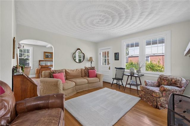 3906 Winchester DR, Portsmouth, VA 23707