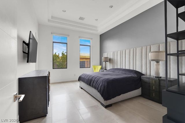 20 Pebble Hills Court, Las Vegas, NV 89141