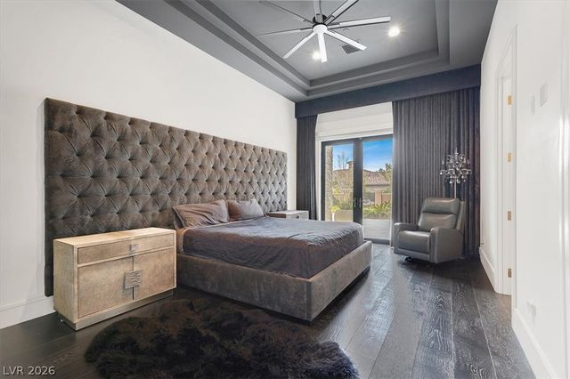 20 Pebble Hills Court, Las Vegas, NV 89141