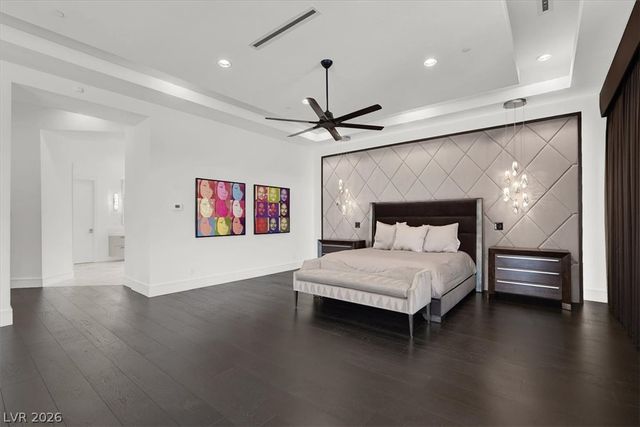 20 Pebble Hills Court, Las Vegas, NV 89141